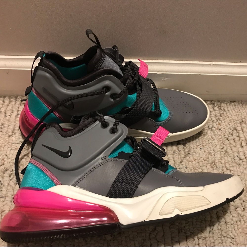 Nike Gray and Pink Women's Sneakers with Teal Accents